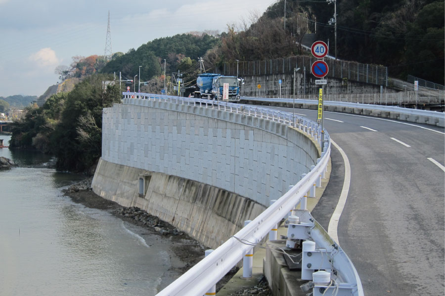 擁壁・道路整備工事 / 擁壁・道路 （和歌山県海南市） 